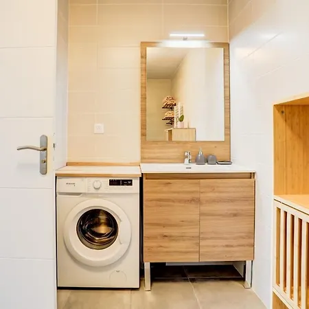 Manilac Au Bord Du *