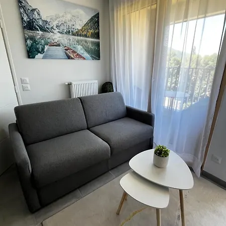 Manilac Au Bord Du