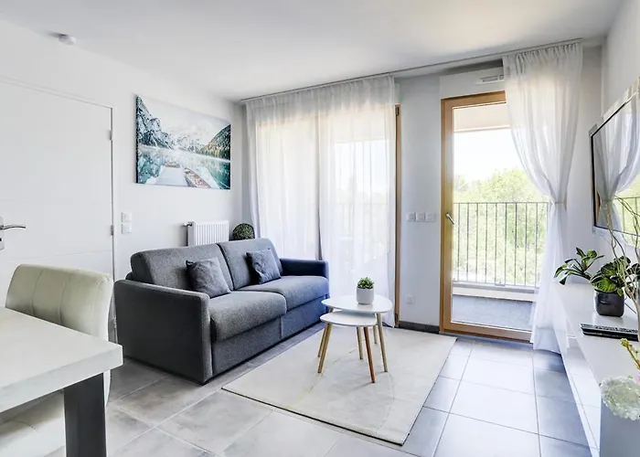 Manilac Au Bord Du * Aix-les-Bains